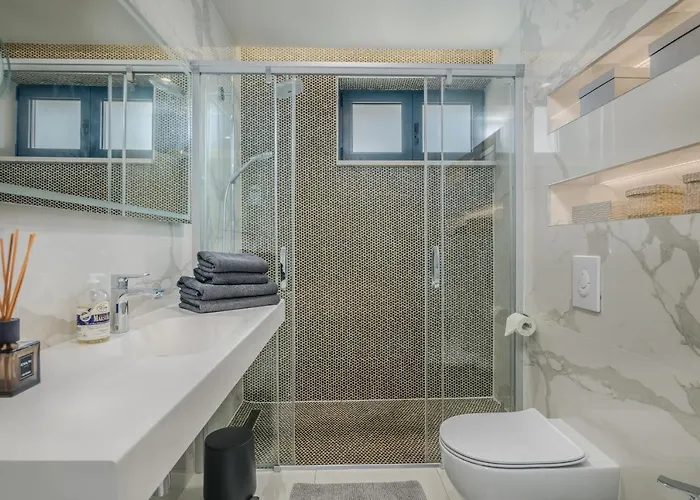 Malipe Penthouse With Sea View