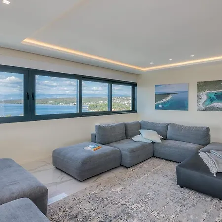 Malipe Penthouse With Sea View *