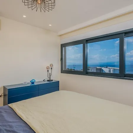 Malipe Penthouse With Sea View Apartament *