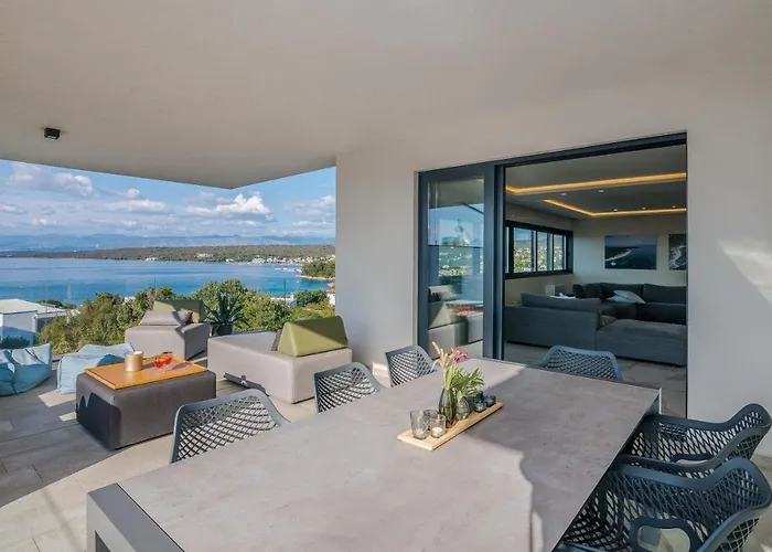 Malipe Penthouse With Sea View * Malinska