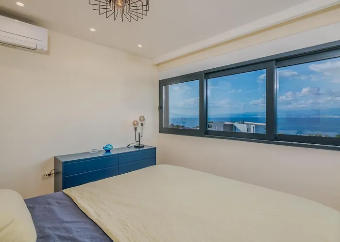 Malipe Penthouse With Sea View Apartment *