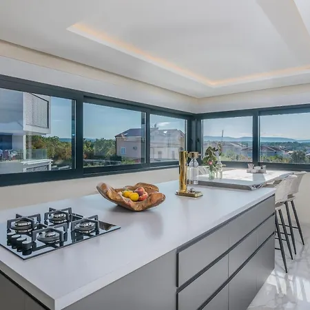 Malipe Penthouse With Sea View Apartman Malinska