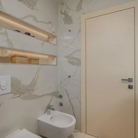 Malipe Penthouse With Sea View *