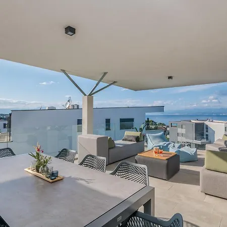 Malipe Penthouse With Sea View * Malinska