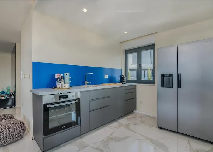 Malipe Penthouse With Sea View Malinska