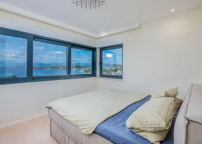 Malipe Penthouse With Sea View Apartment Malinska